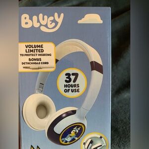 New BLUEY Bluetooth & Corded Kids HEADPHONES Foldable 2 in 1